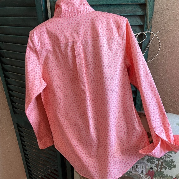 NWOT L.L. Bean Wrinkle-free Blouse, XS, peach floral print - Picture 2 of 7